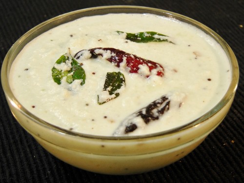 Coconut Chutney with Yogurt
