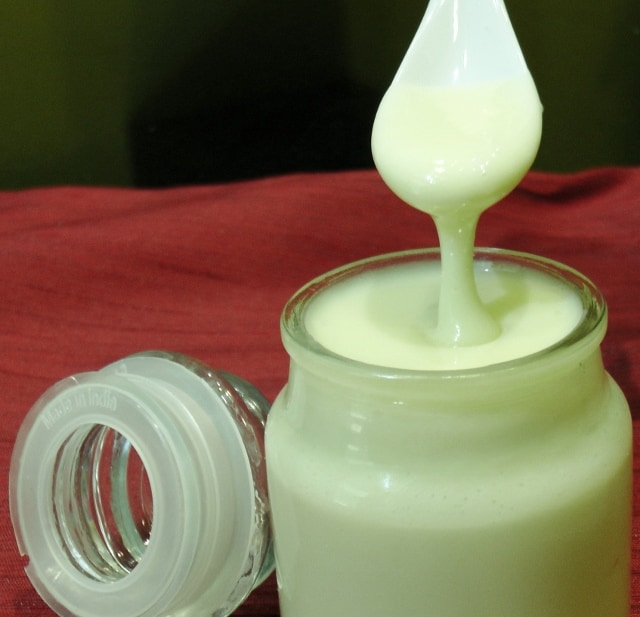 Homemade Sweetened Condensed Milk