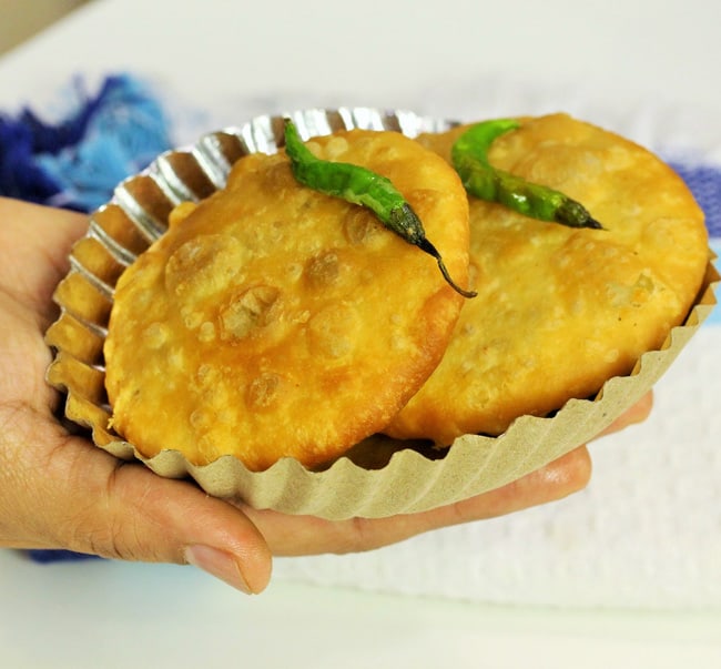 Shegaon Kachori - Marathi Recipe