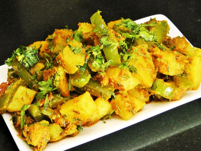 Simla Mirch Aur Aloo