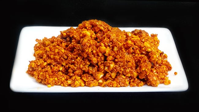Solapuri Shengadana Chutney - Marathi Recipe