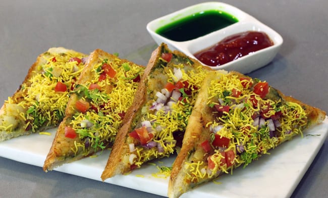 Street Style Aloo Toast