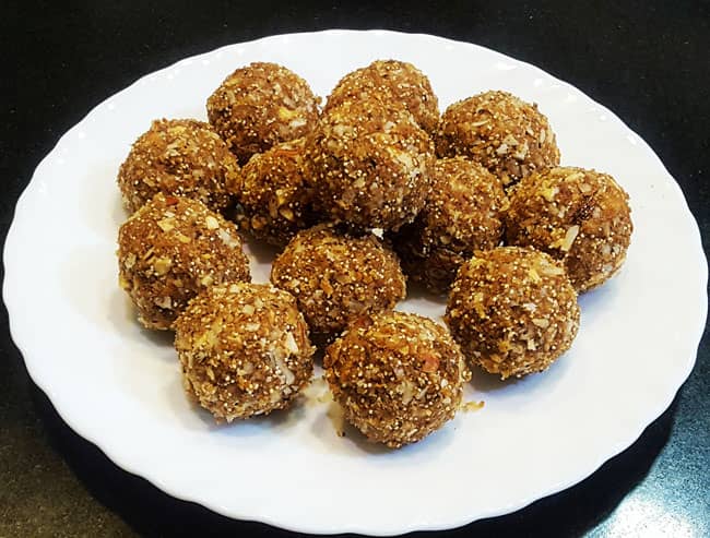 Dinkache Ladoo - Marathi Recipe