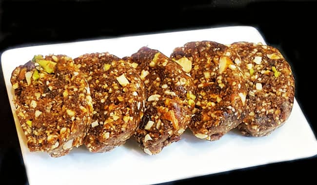 Khajur Roll - Marathi Recipe
