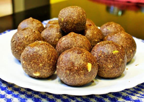 Nachaniche Ladoo - Marathi Recipe
