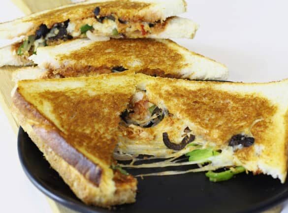 Pizza Sandwich on Skillet - Marathi Recipe