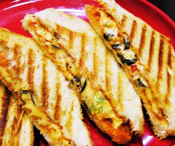 Quick Pizza Sandwich