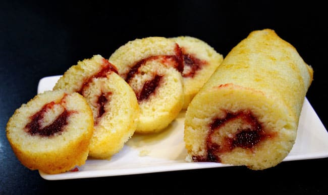 Swiss Roll - Hindi Recipe