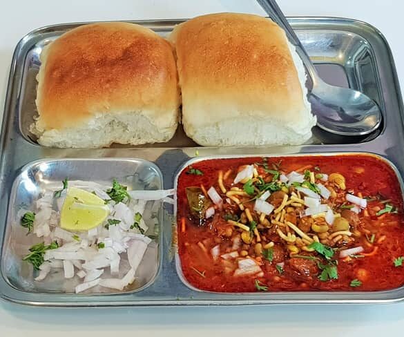 Usal Pav - Marathi Recipe